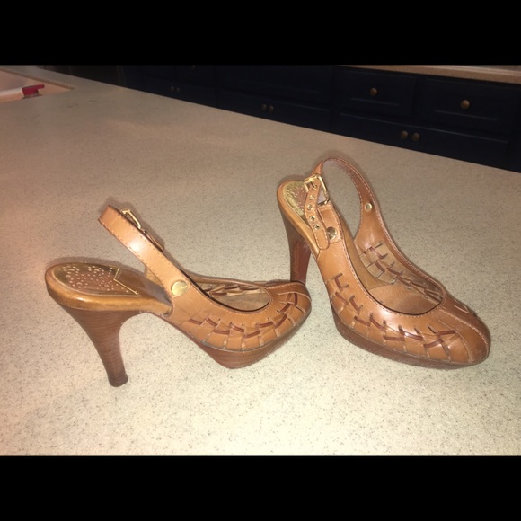 Shoes - Picture 1 of 4